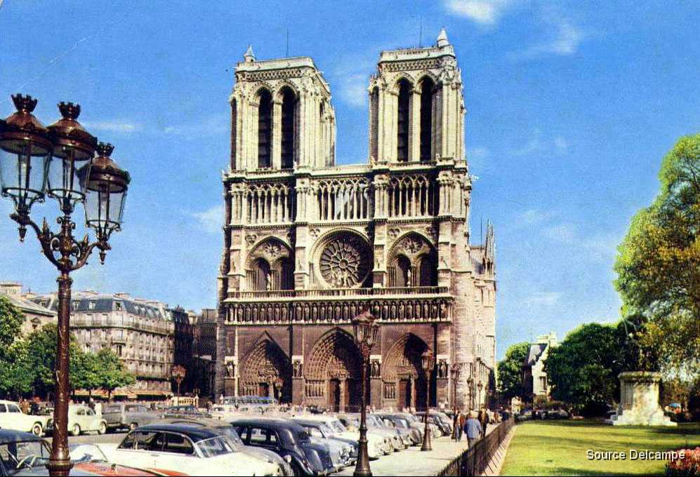 75 Paris La Cathedrale Notre Dame IIII.jpg